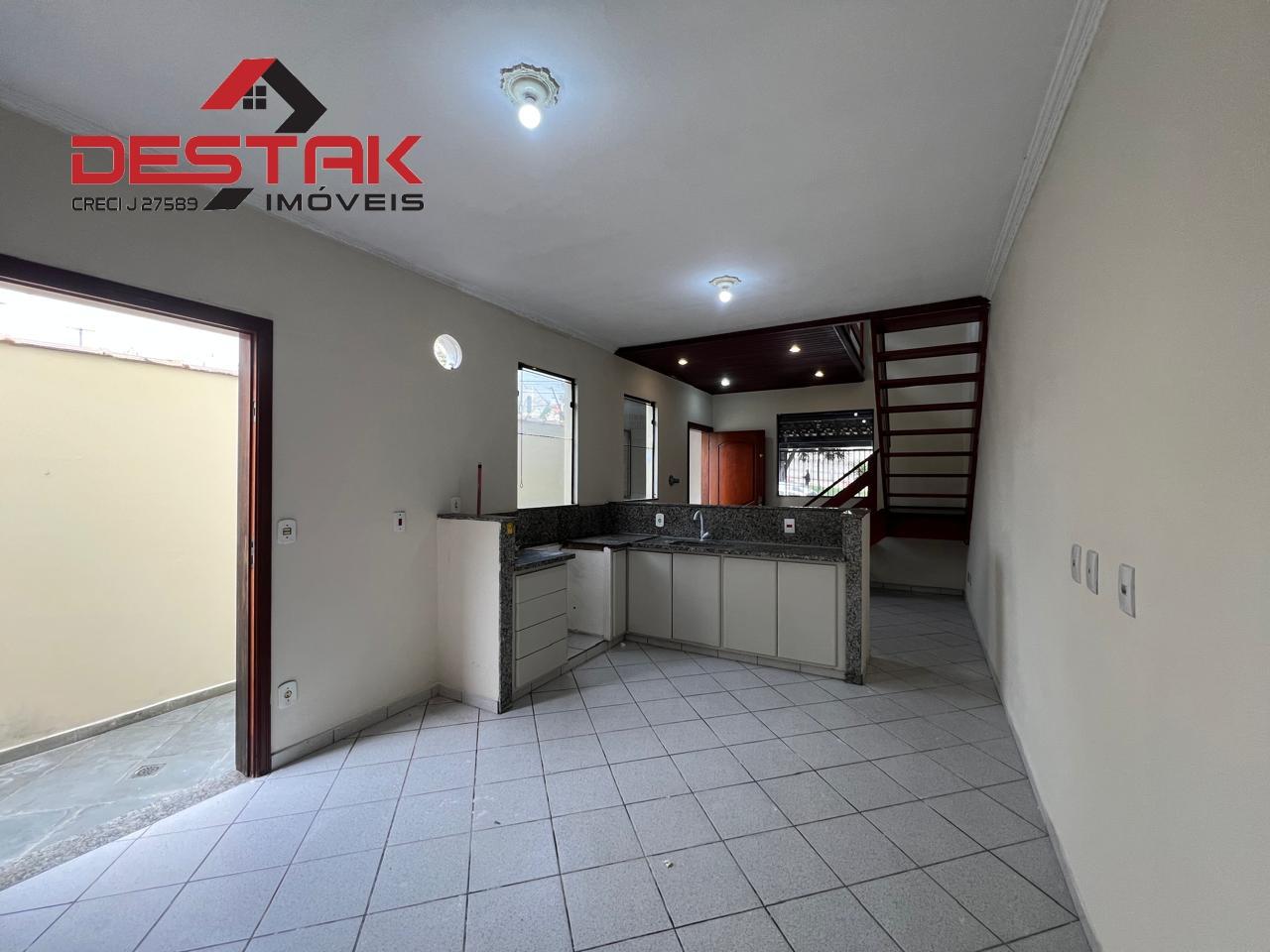 Casa, 3 quartos, 135 m² - Foto 1