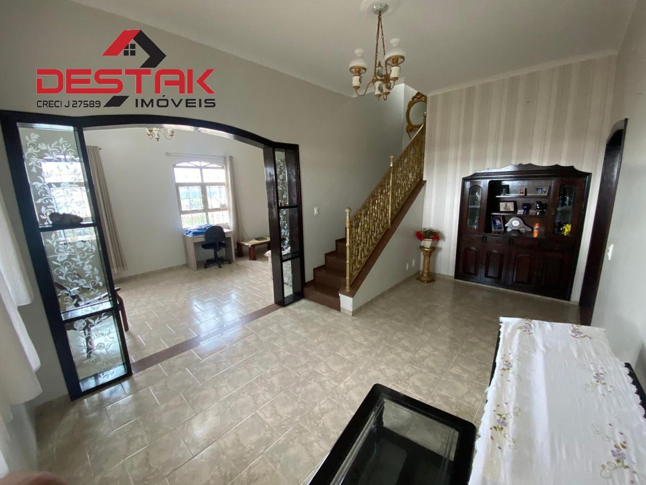 Casa, 3 quartos, 300 m² - Foto 1