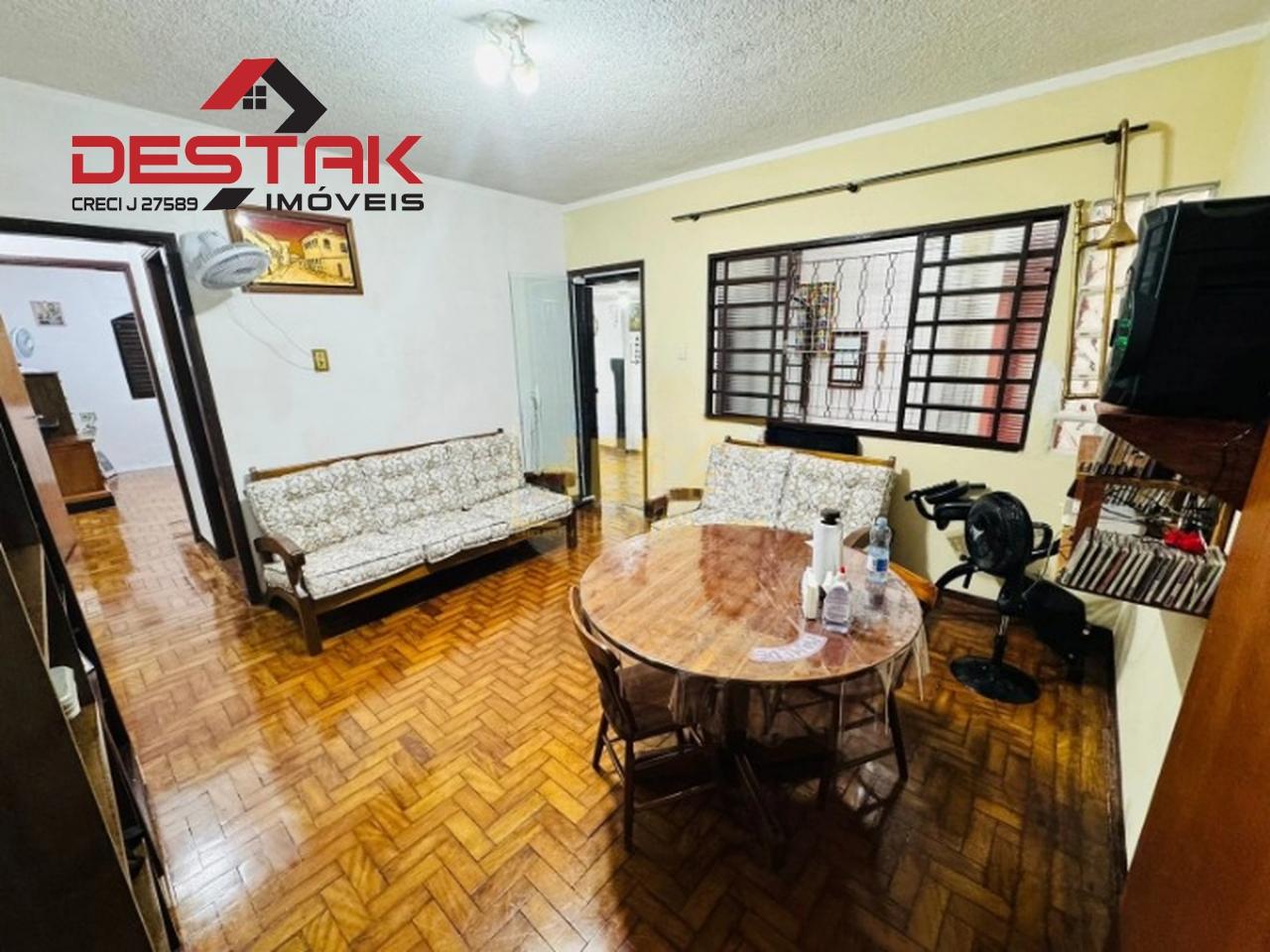 Casa, 3 quartos, 175 m² - Foto 1