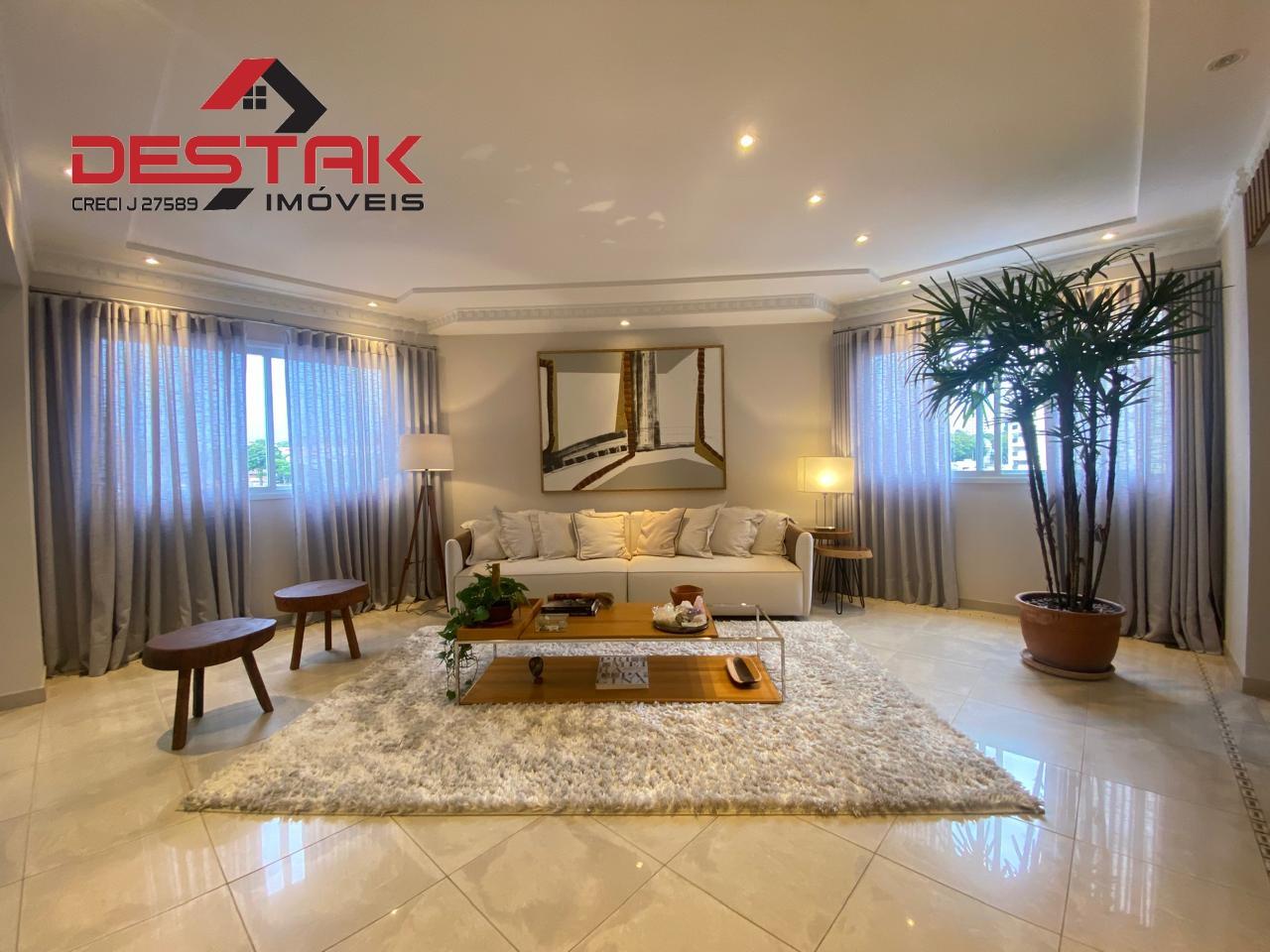 Apartamento, 4 quartos, 200 m² - Foto 1
