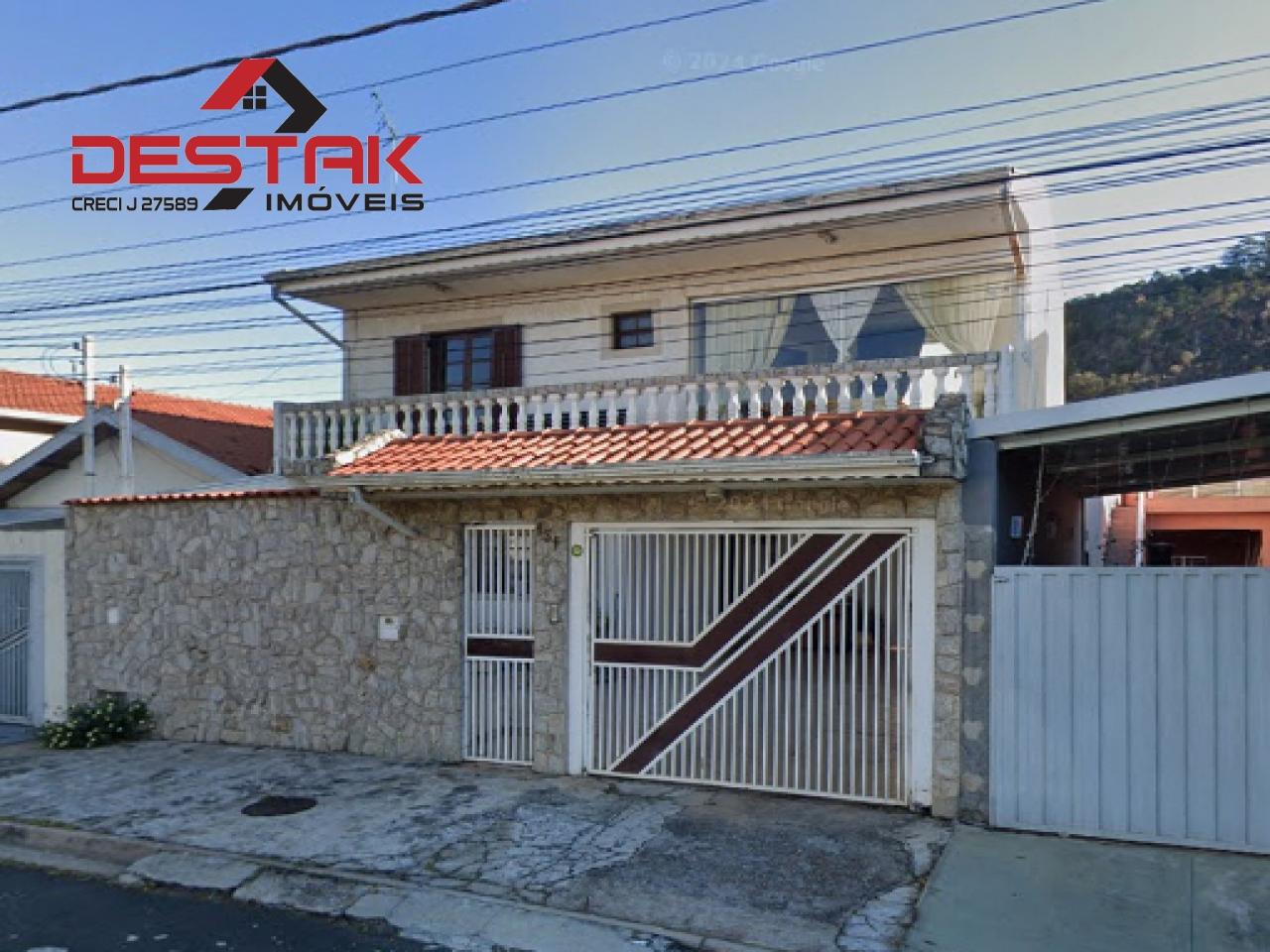 Casa, 3 quartos, 300 m² - Foto 1