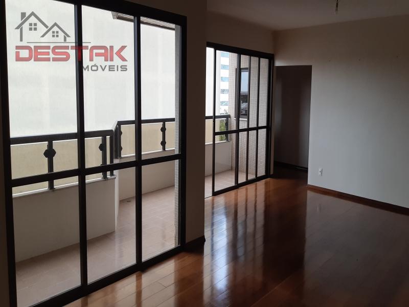 Apartamento, 3 quartos, 216 m² - Foto 2