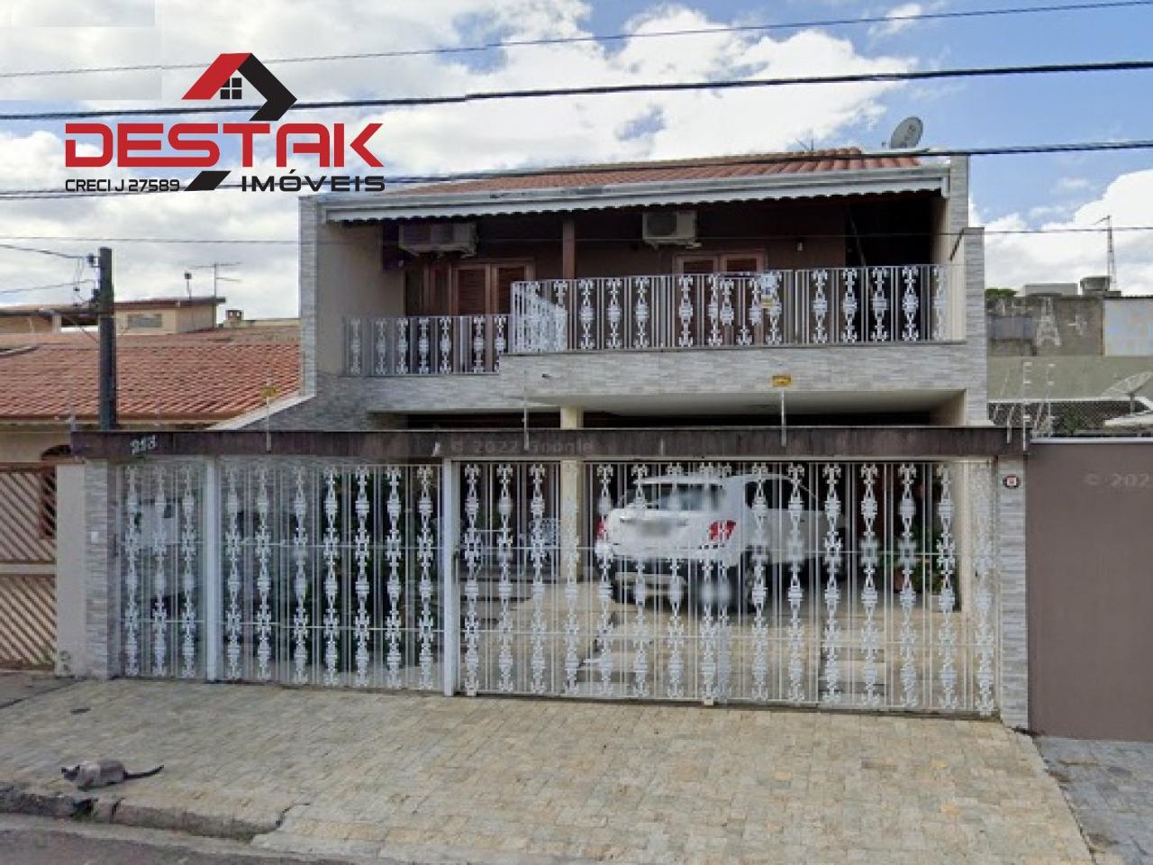 Casa, 3 quartos, 209 m² - Foto 1