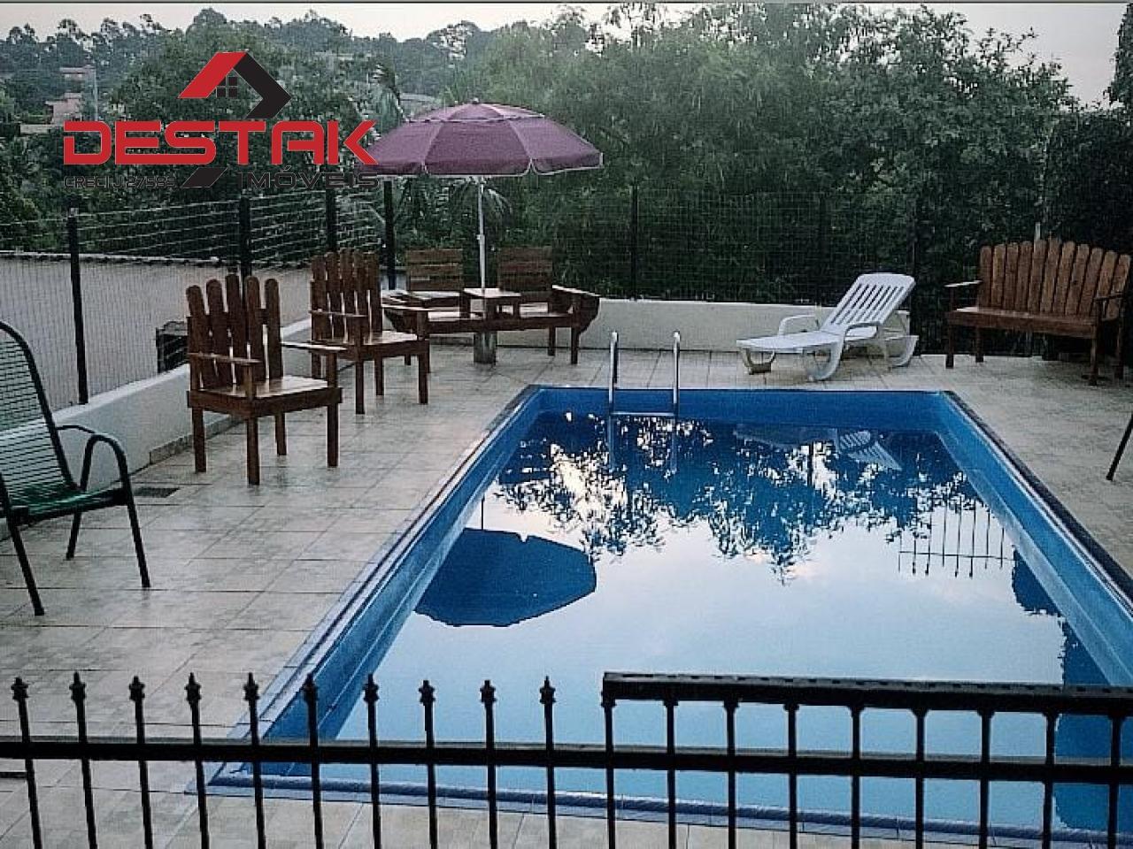 Chácara, 3 quartos, 1800 m² - Foto 1