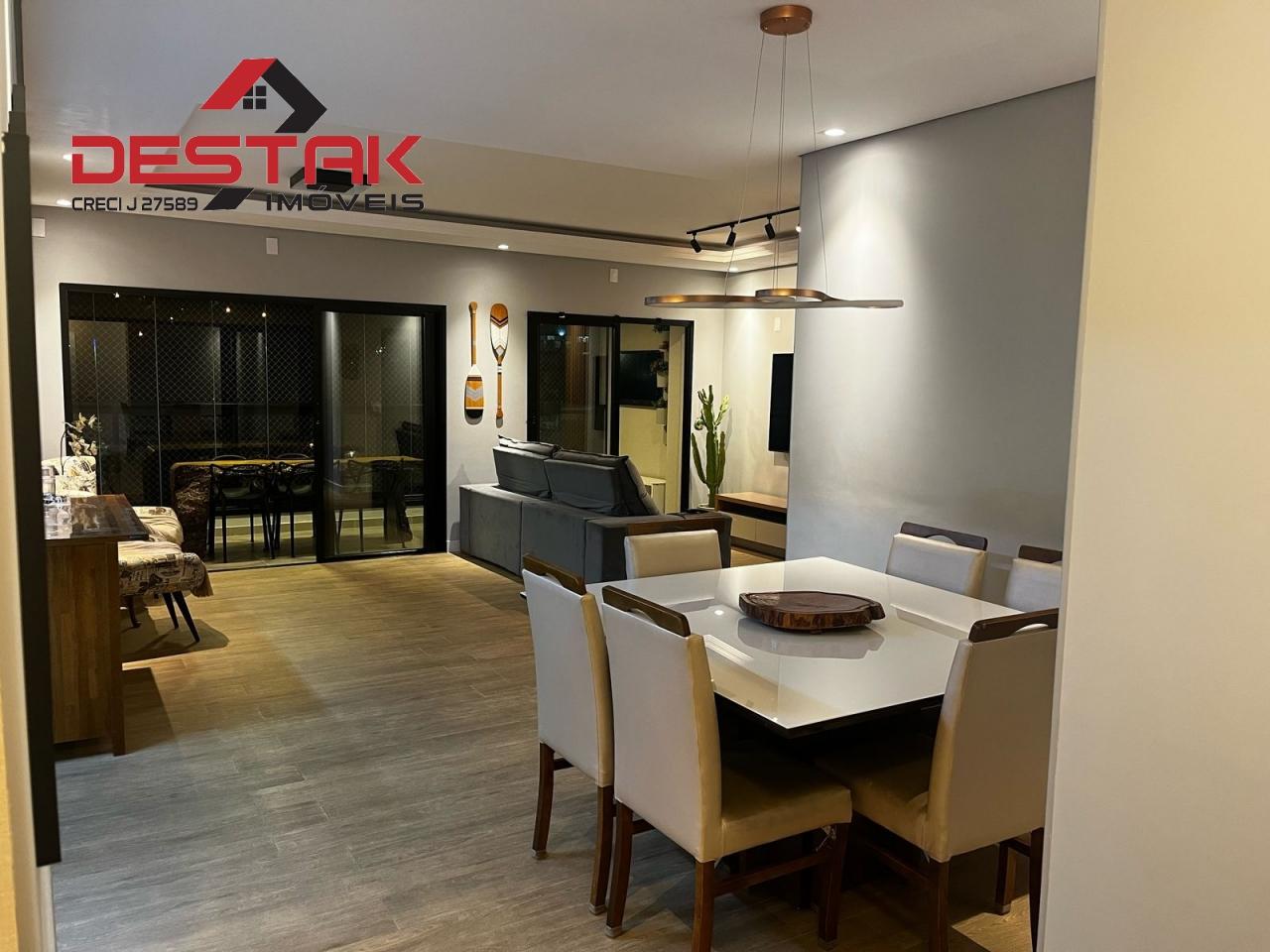 Apartamento, 3 quartos, 141 m² - Foto 1