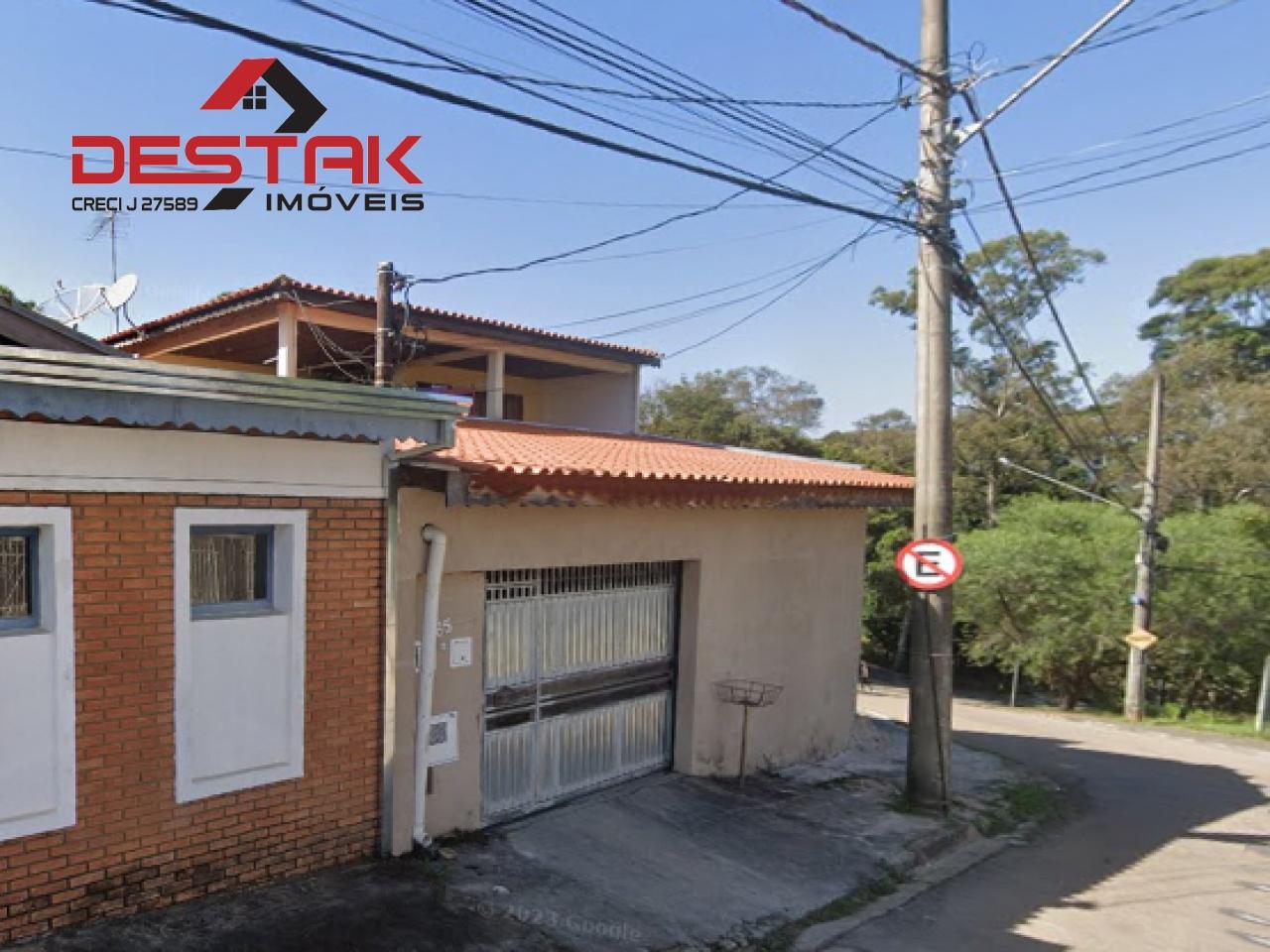 Casa, 3 quartos, 252 m² - Foto 1