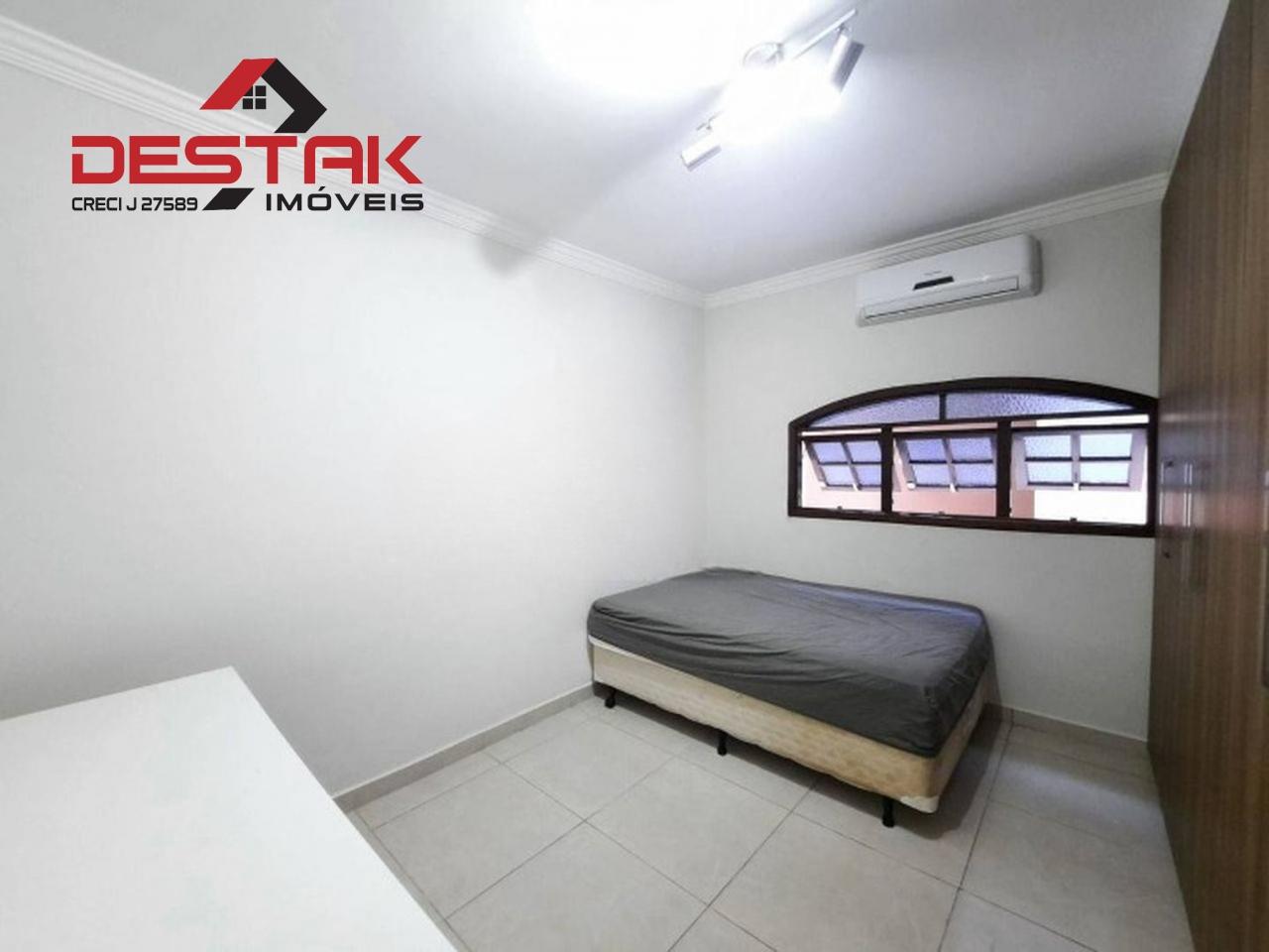 Casa, 3 quartos, 250 m² - Foto 15