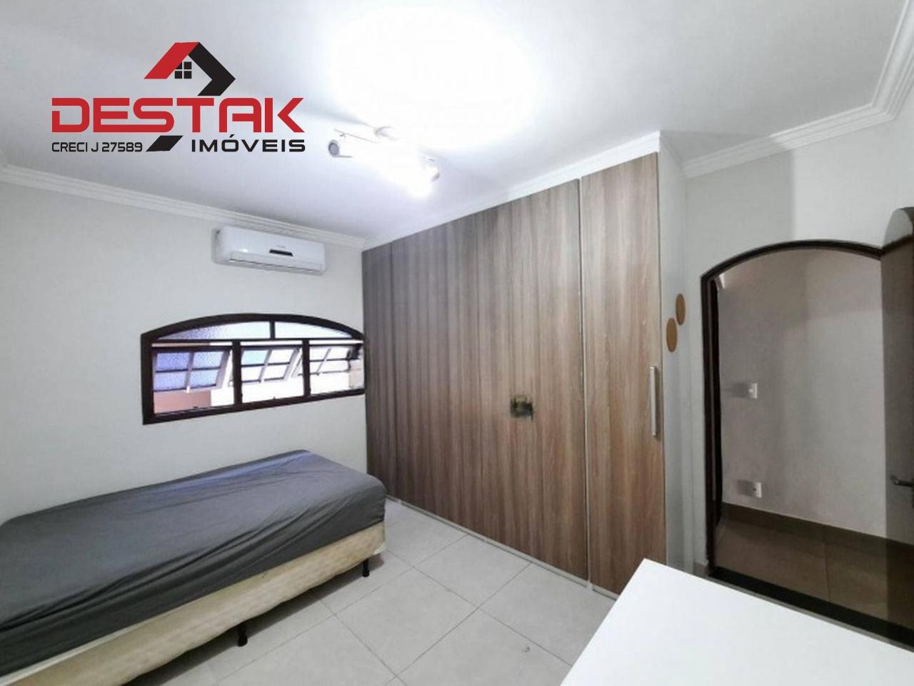 Casa, 3 quartos, 250 m² - Foto 16