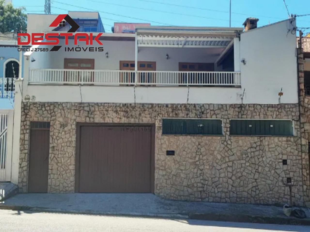 Casa, 4 quartos, 250 m² - Foto 1