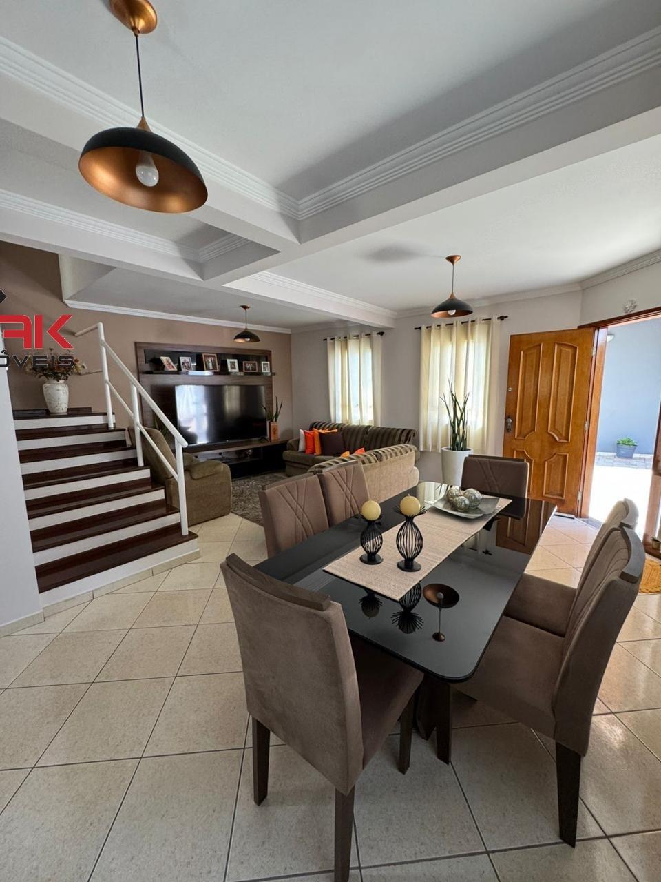 Casa, 3 quartos, 250 m² - Foto 3