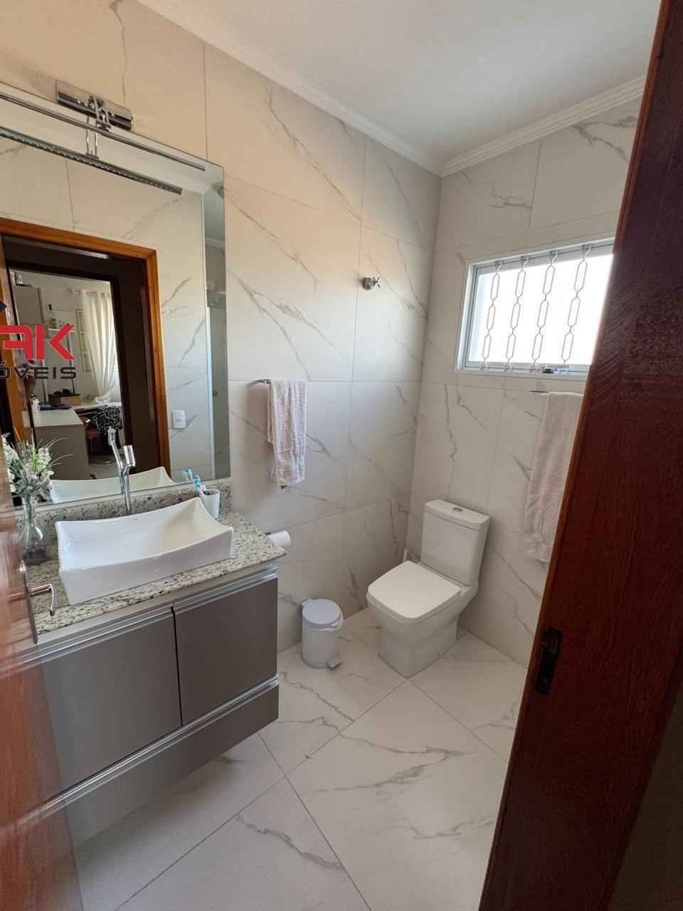 Casa, 3 quartos, 250 m² - Foto 8