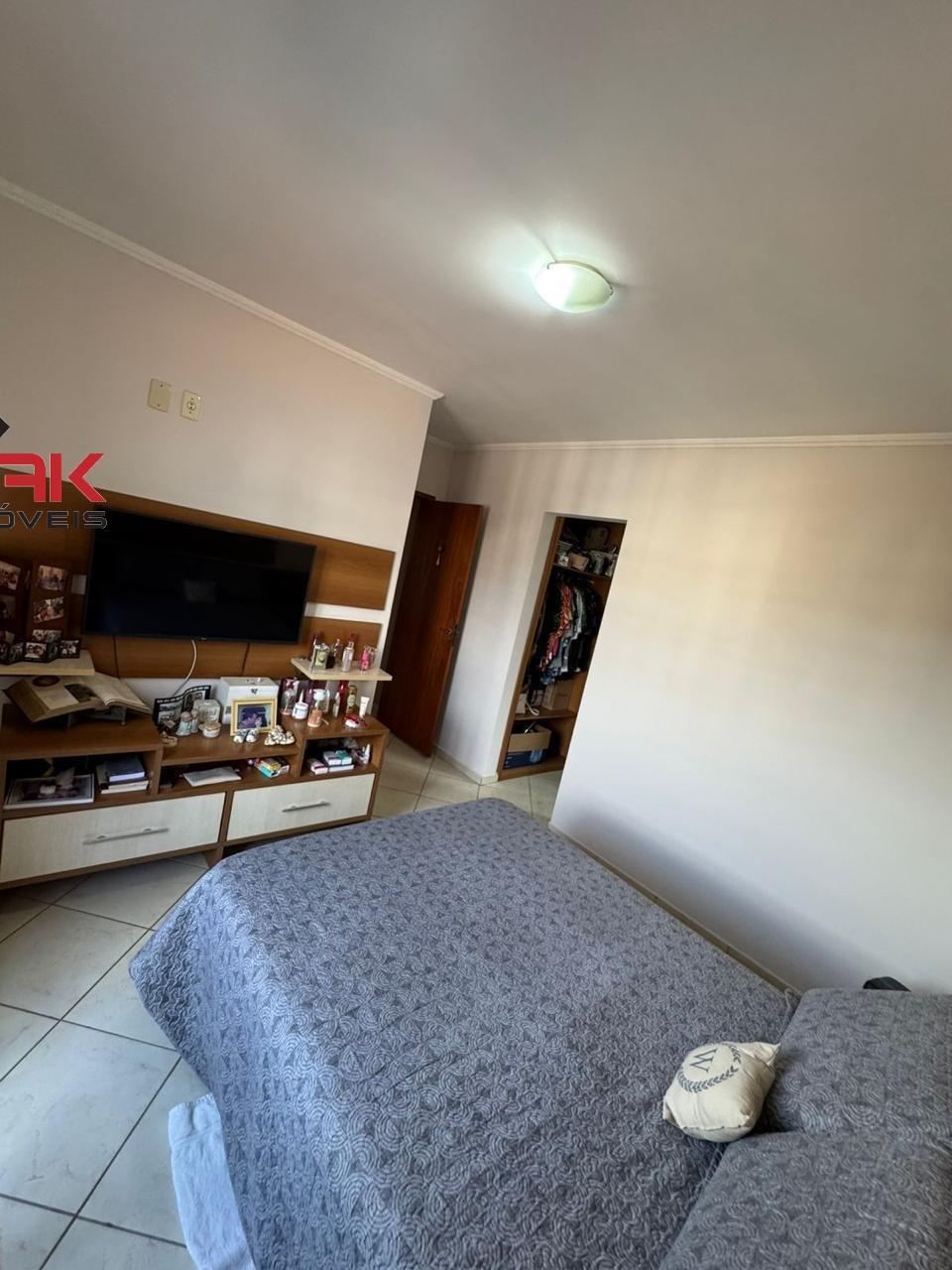 Casa, 3 quartos, 250 m² - Foto 10