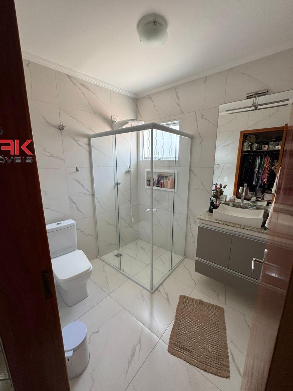 Casa, 3 quartos, 250 m² - Foto 12