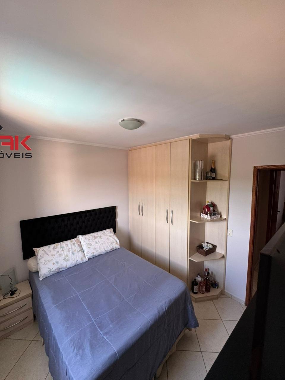 Casa, 3 quartos, 250 m² - Foto 13