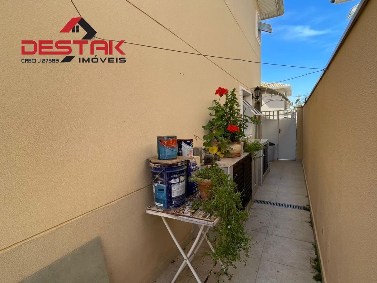 Casa, 3 quartos, 219 m² - Foto 23