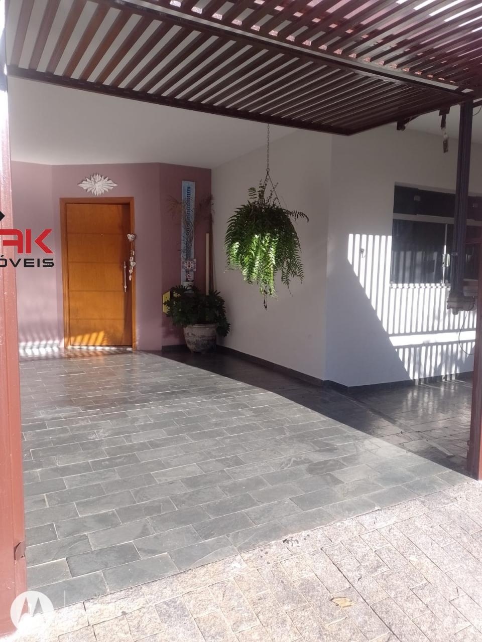 Casa, 3 quartos, 197 m² - Foto 1