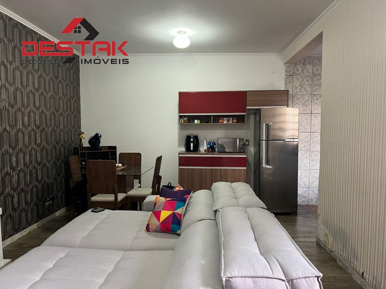 Casa, 3 quartos, 168 m² - Foto 2