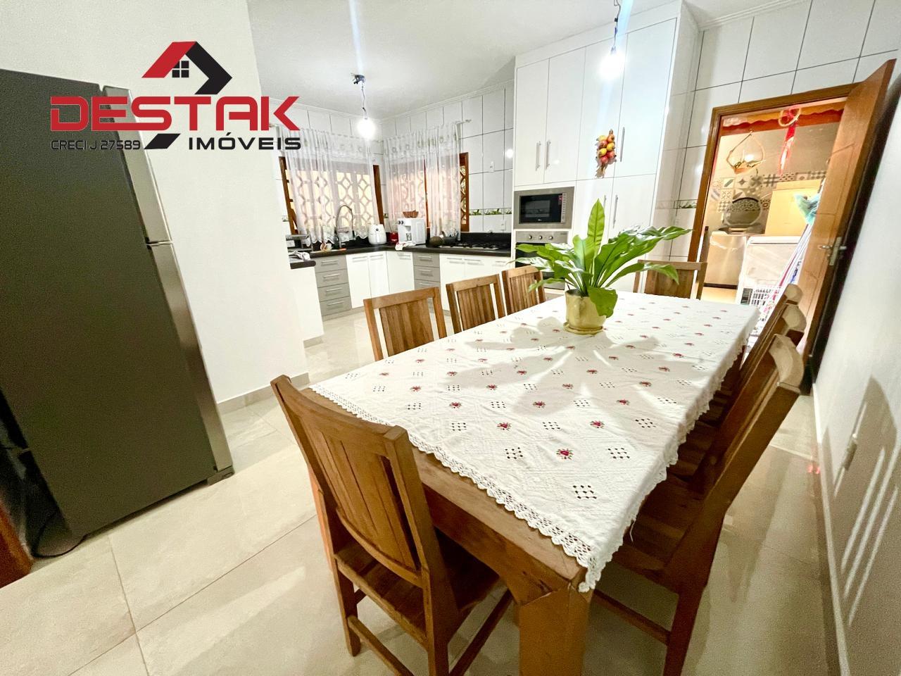 Casa, 3 quartos, 205 m² - Foto 3