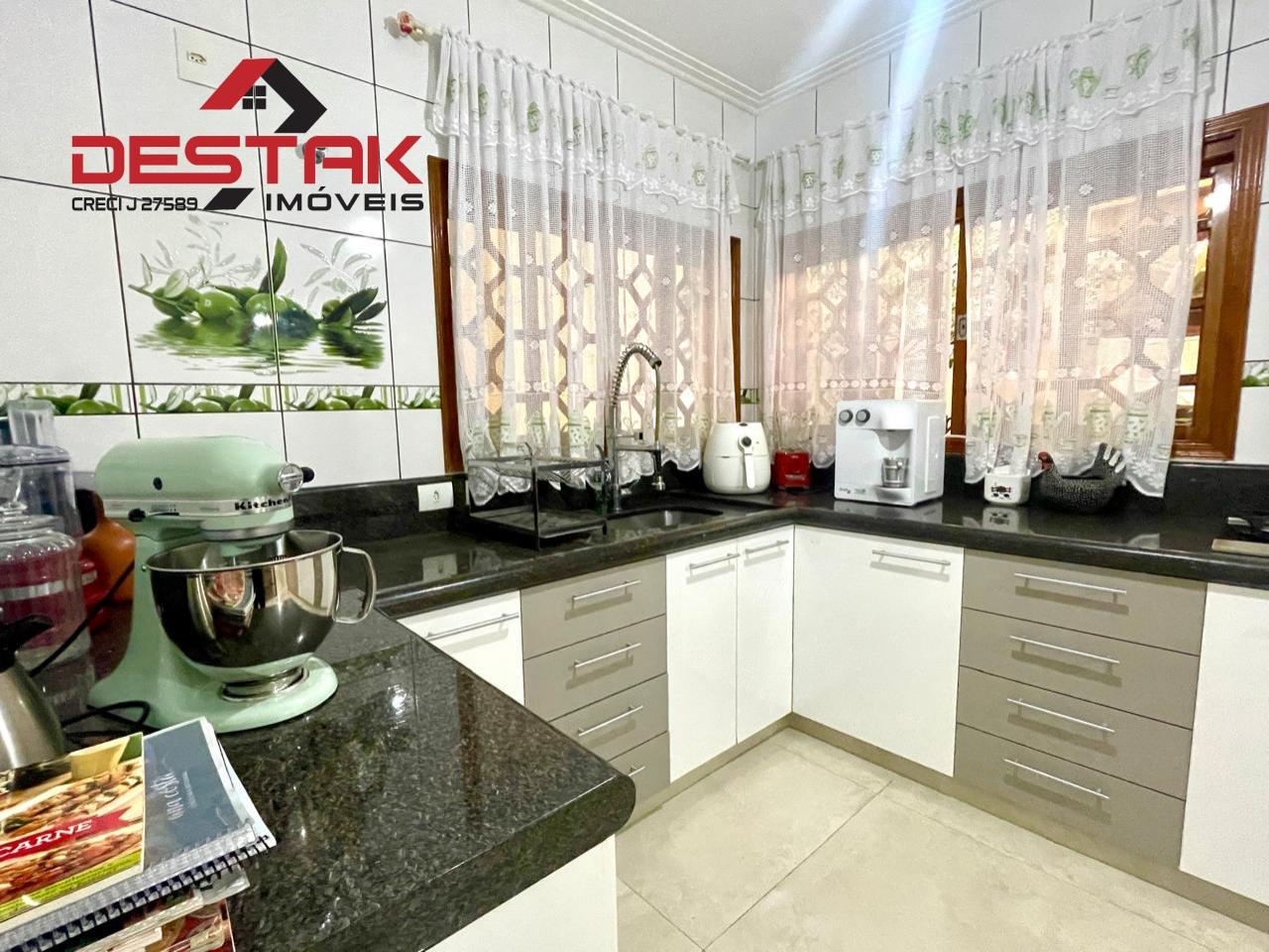 Casa, 3 quartos, 205 m² - Foto 7