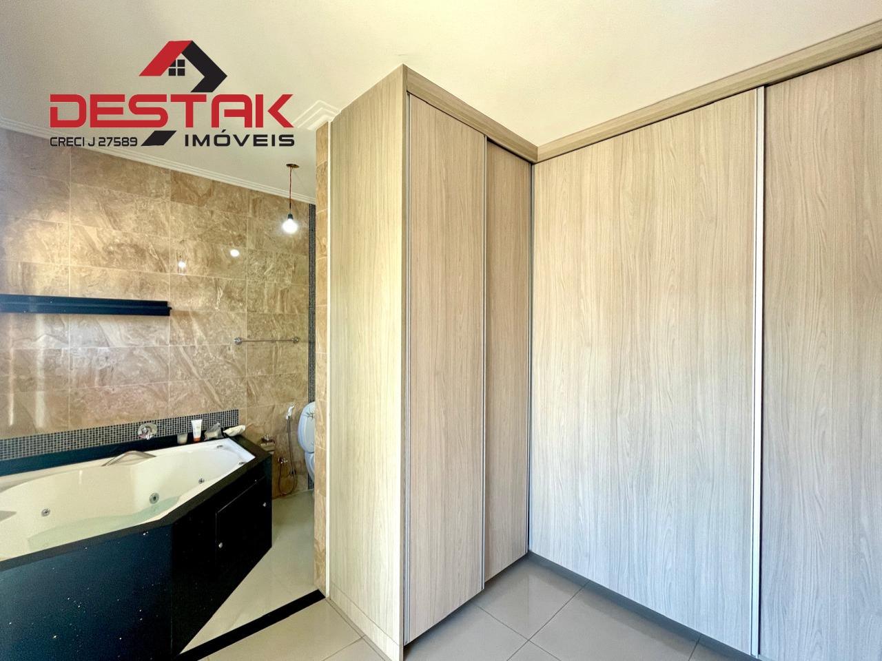 Casa, 3 quartos, 205 m² - Foto 11