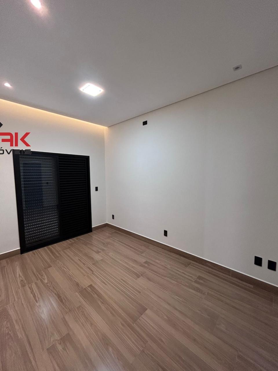 Casa, 3 quartos, 250 m² - Foto 13