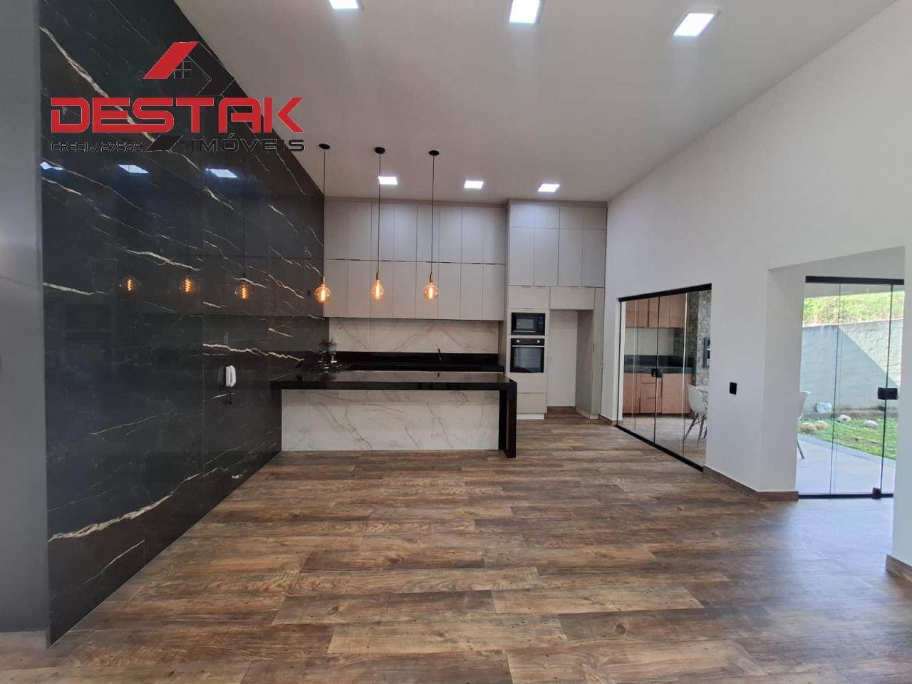 Chácara, 3 quartos, 498 m² - Foto 1