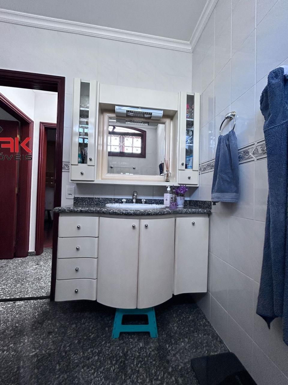 Casa, 3 quartos, 215 m² - Foto 8