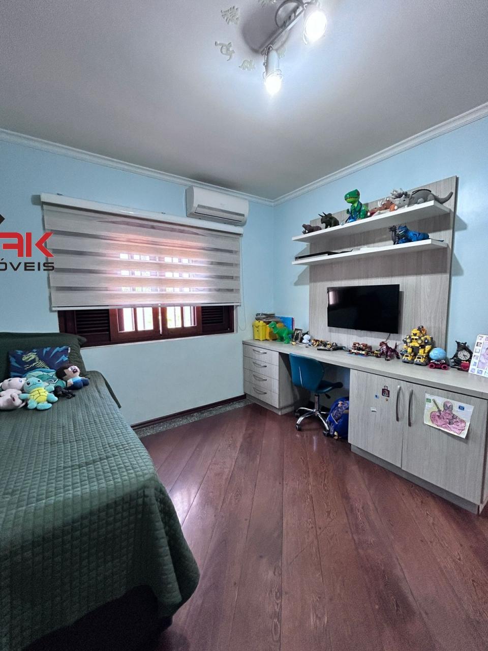 Casa, 3 quartos, 215 m² - Foto 13