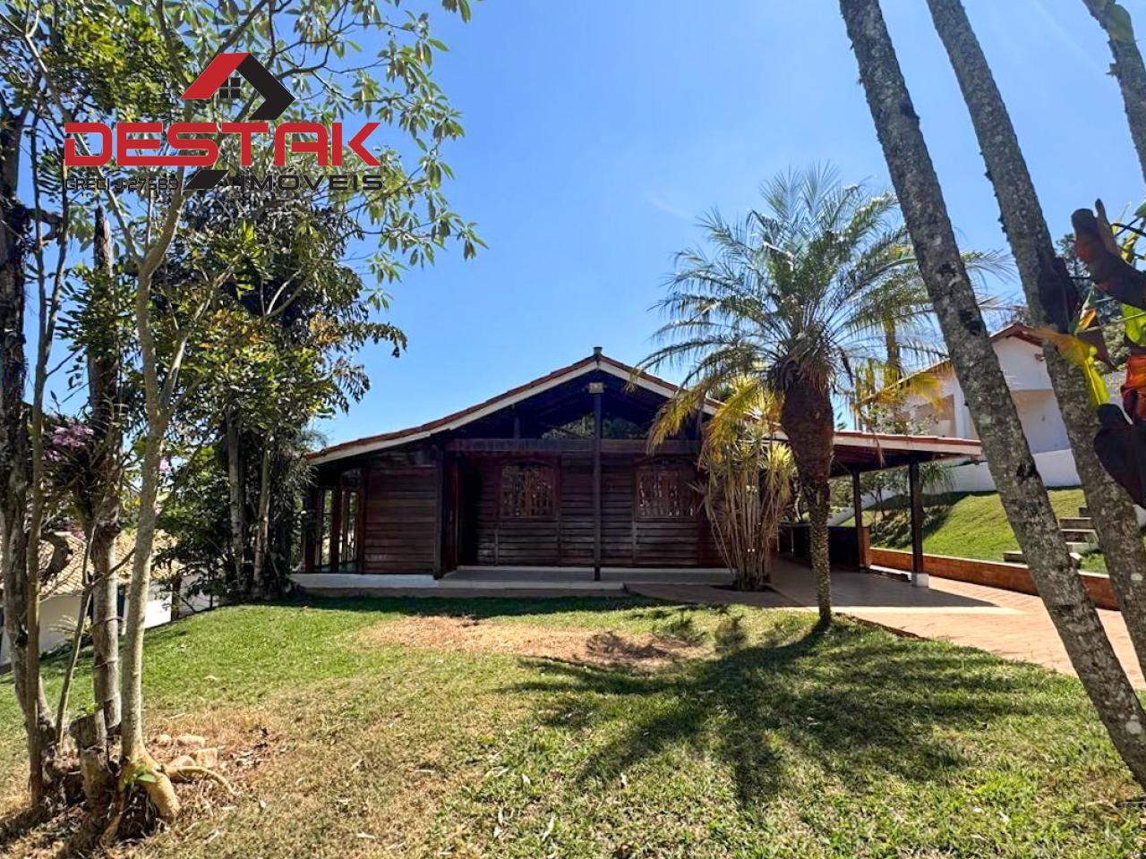 Chácara, 3 quartos, 3304 m² - Foto 1