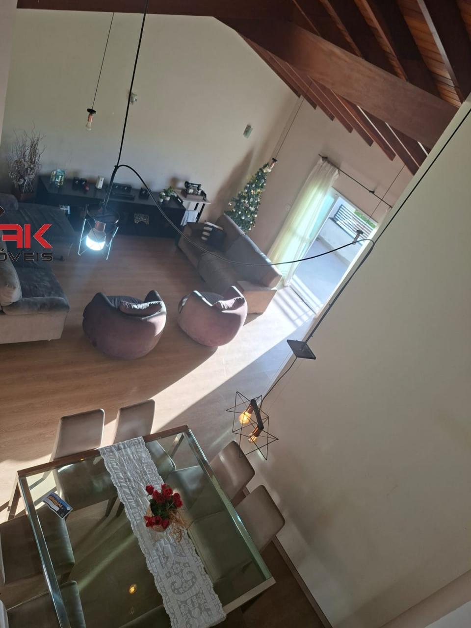 Casa, 3 quartos, 250 m² - Foto 8