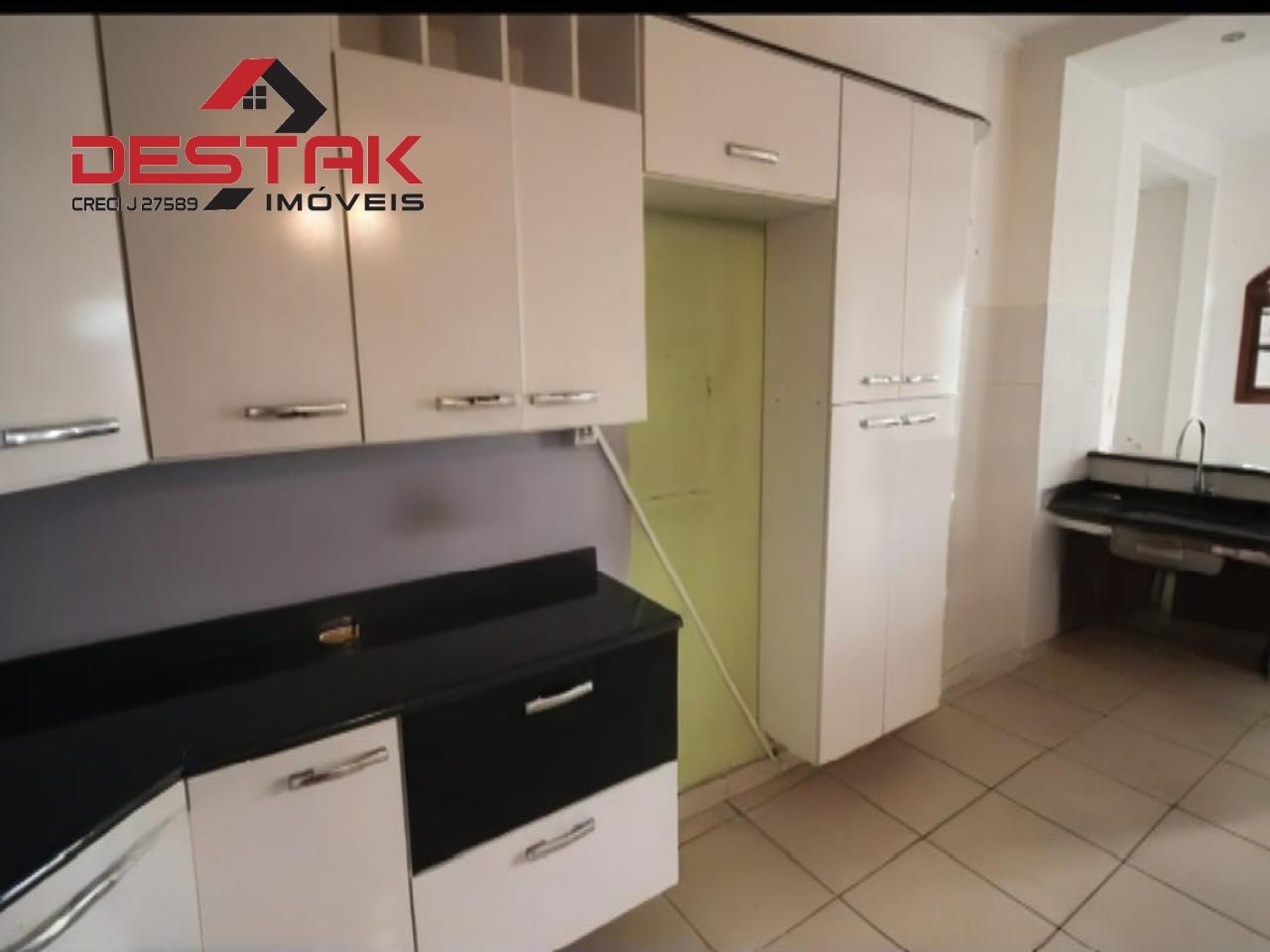 Casa, 4 quartos, 212 m² - Foto 2