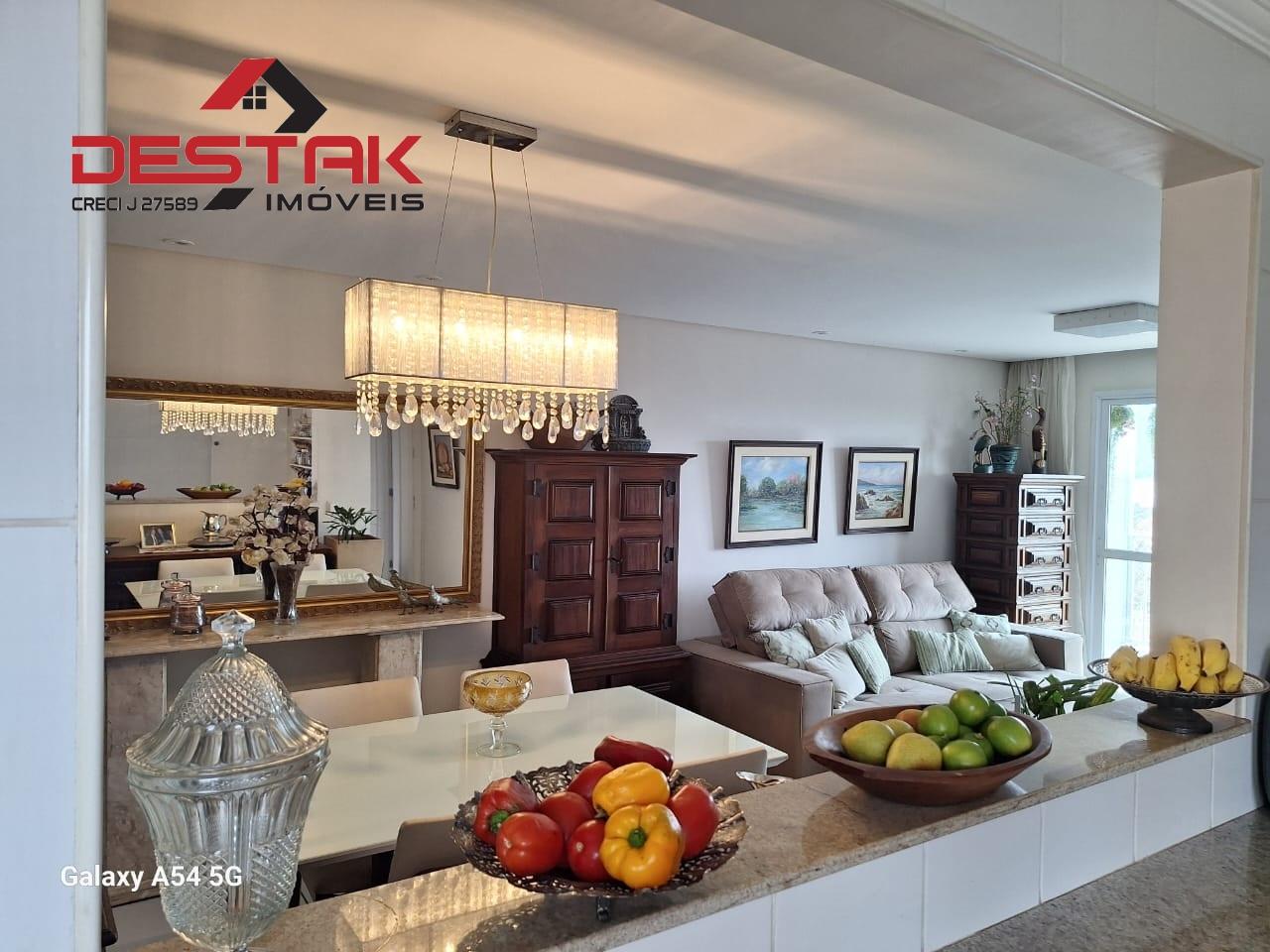 Apartamento, 3 quartos, 101 m² - Foto 1