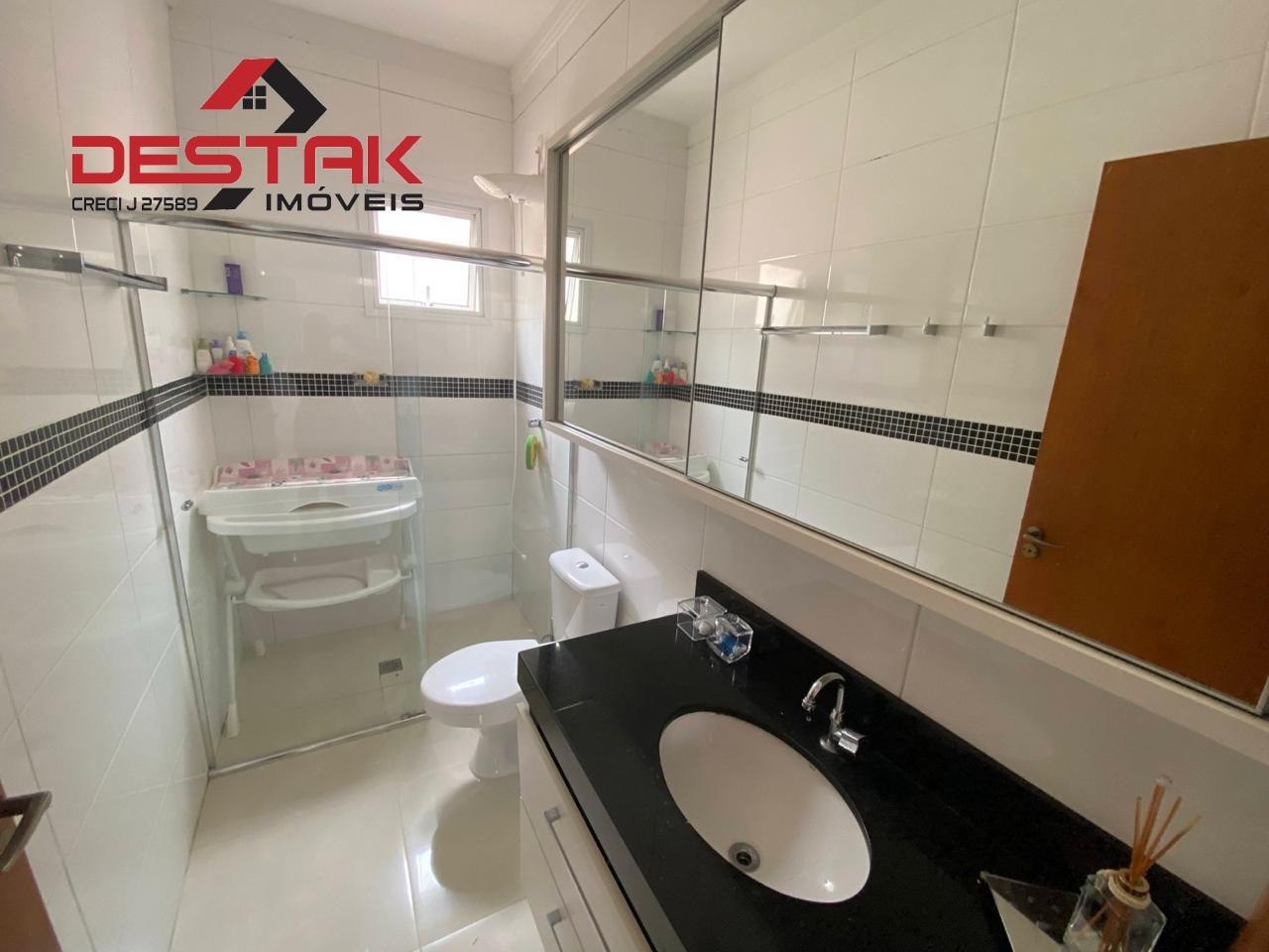 Casa, 3 quartos, 200 m² - Foto 10