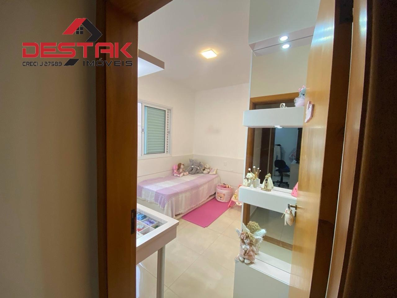 Casa, 3 quartos, 200 m² - Foto 11