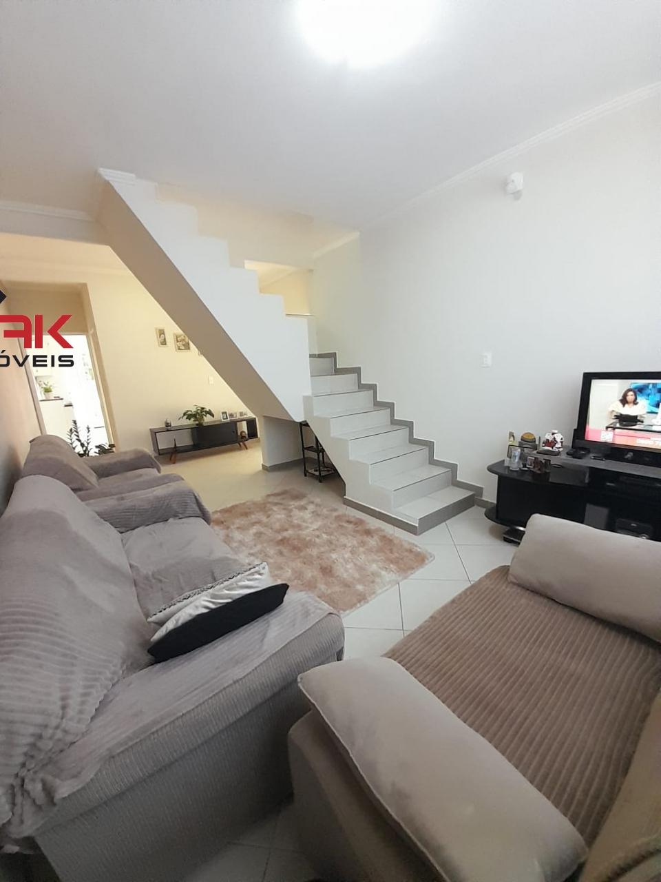 Casa, 2 quartos, 223 m² - Foto 1