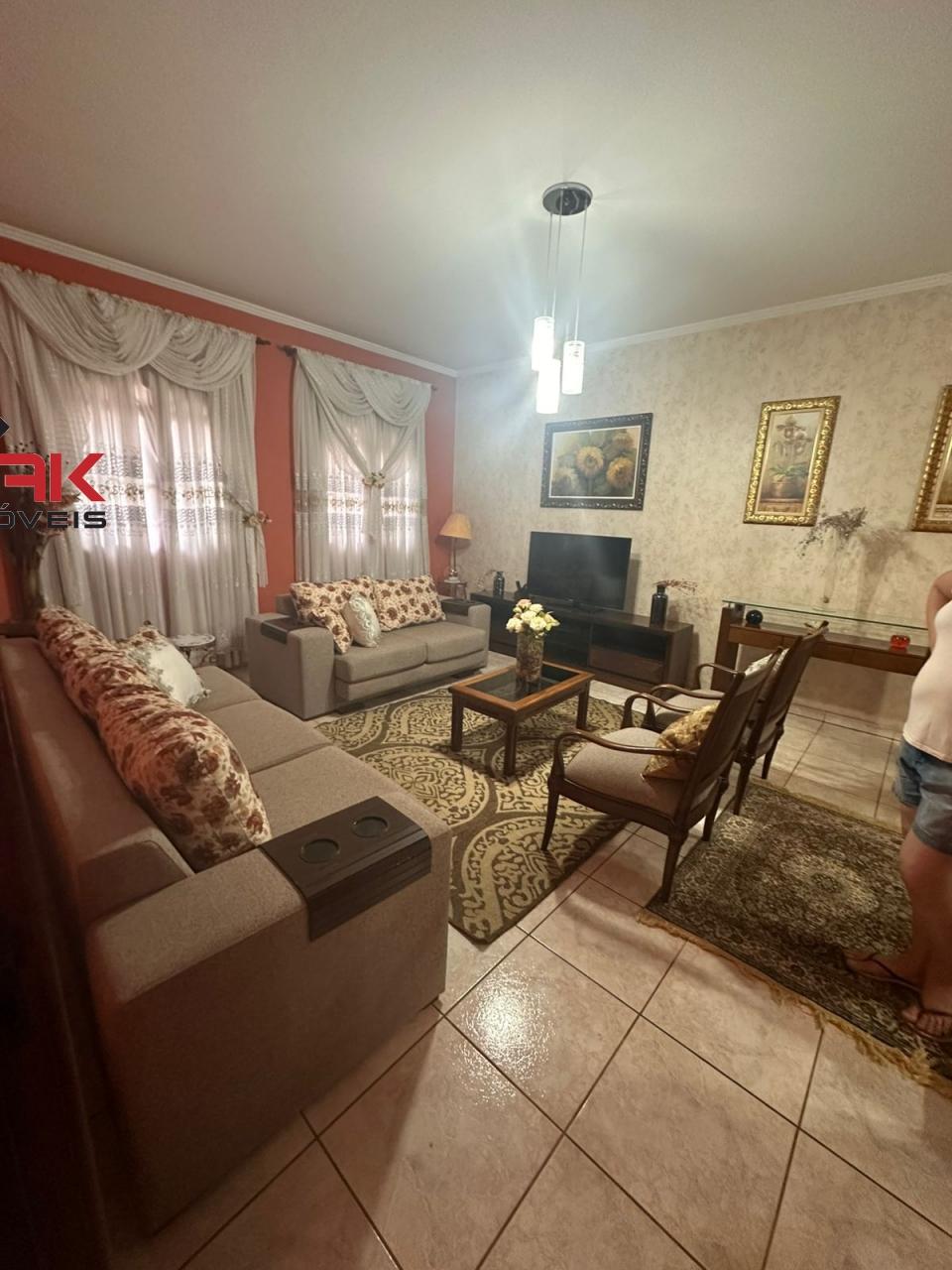 Casa, 3 quartos, 260 m² - Foto 1