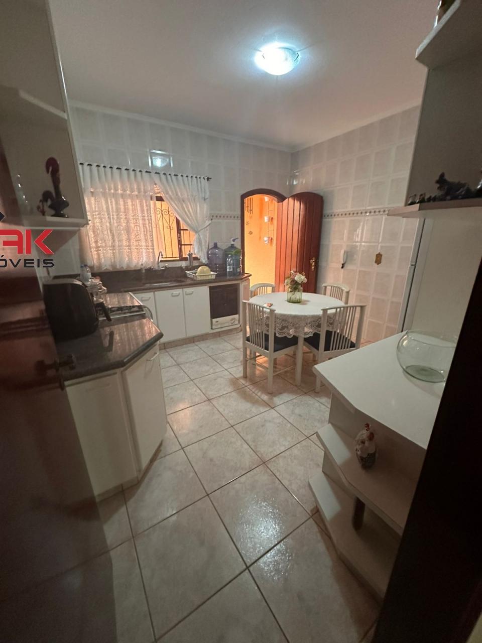 Casa, 3 quartos, 260 m² - Foto 8