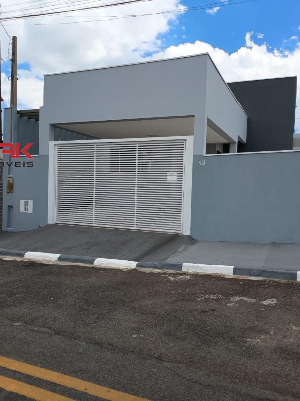 Casa, 3 quartos, 255 m² - Foto 1