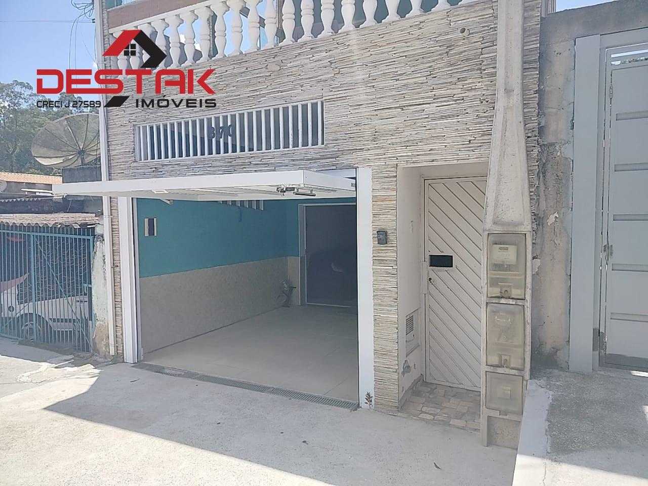 Casa, 3 quartos, 230 m² - Foto 1
