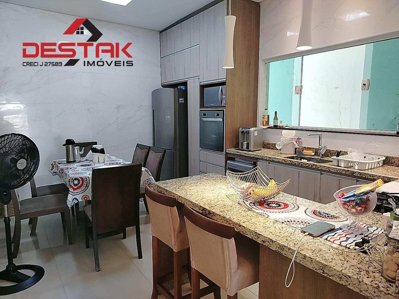 Casa, 3 quartos, 230 m² - Foto 4