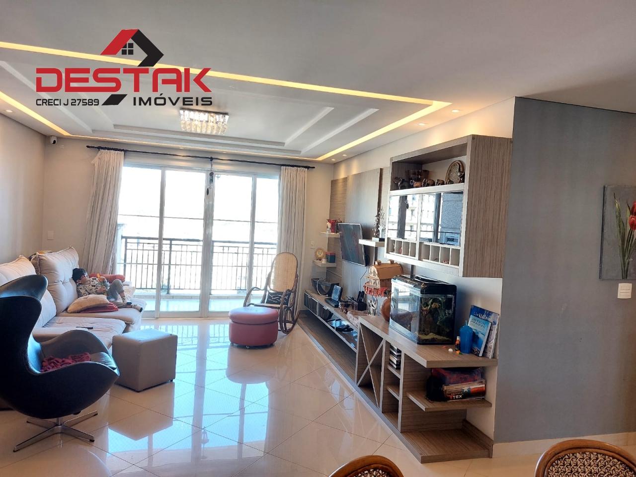 Apartamento, 3 quartos, 157 m² - Foto 2