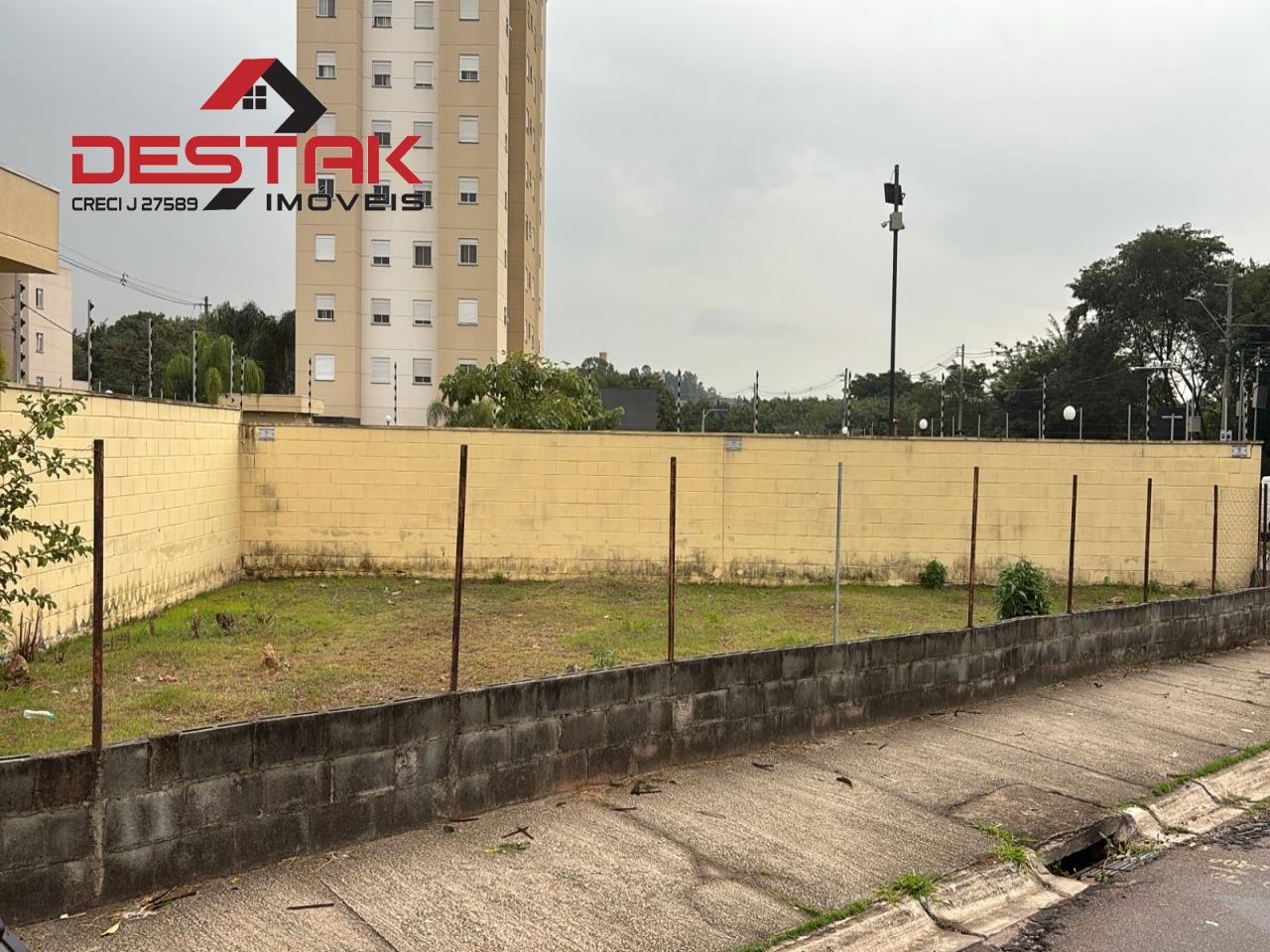 Terreno, 181 m² - Foto 2