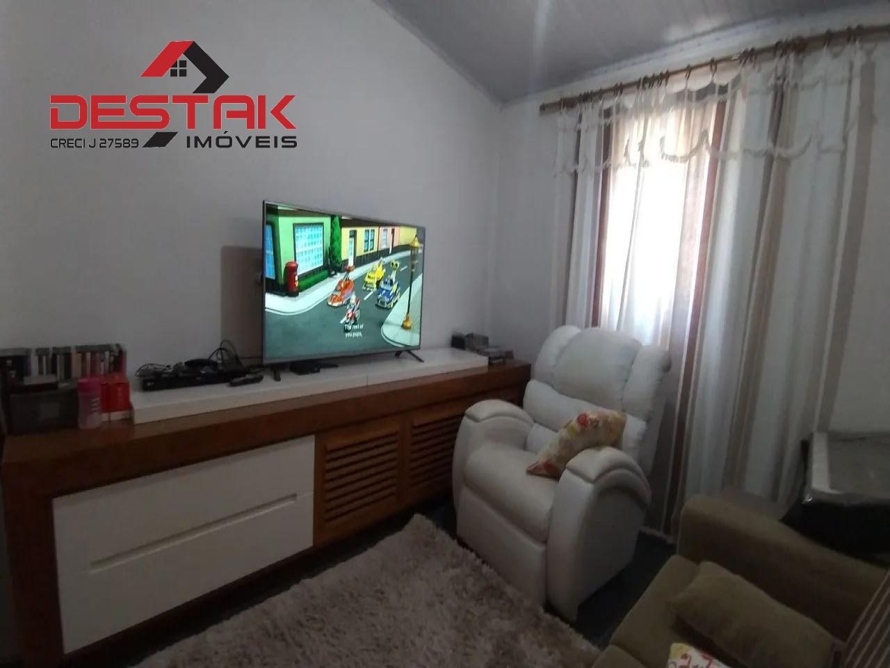 Casa, 4 quartos, 270 m² - Foto 13